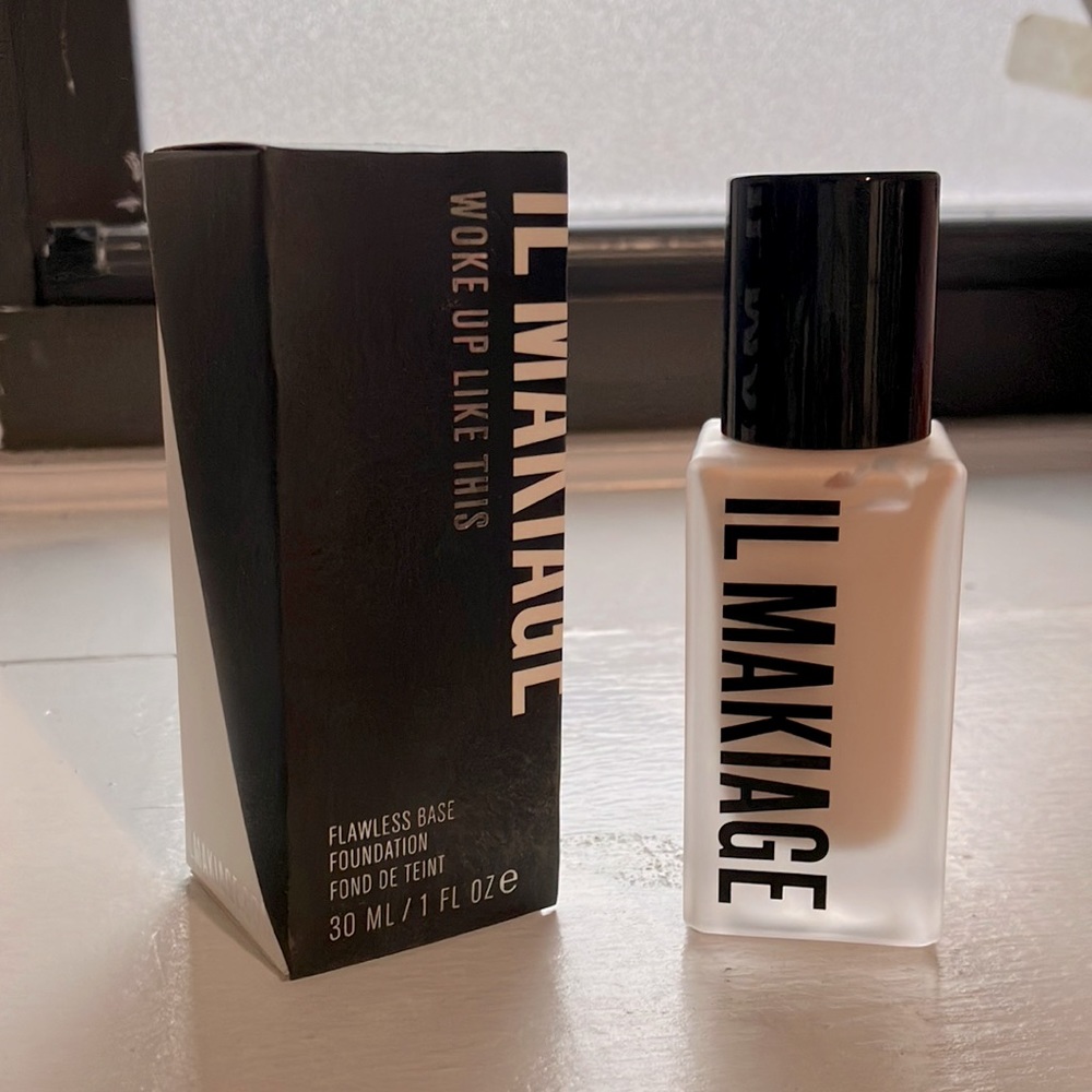 IL MAKIAGE Woke Up Like This foundation 005